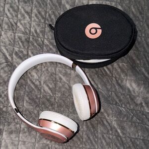 Beats Solo 3 - Rose Gold and White Headphones with Case